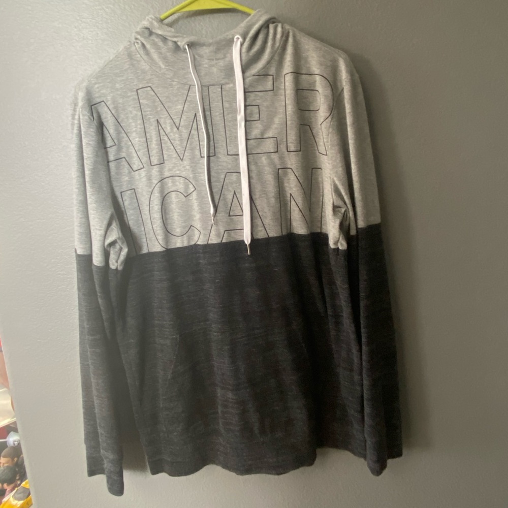 American Eagle hoodie (SIZE XS)